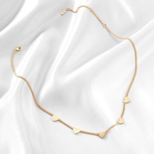Cadena con corazones